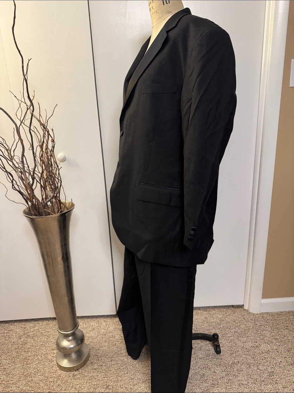 croft & barrow Black Men's Two-Button tuxedo - Picture 3 of 8